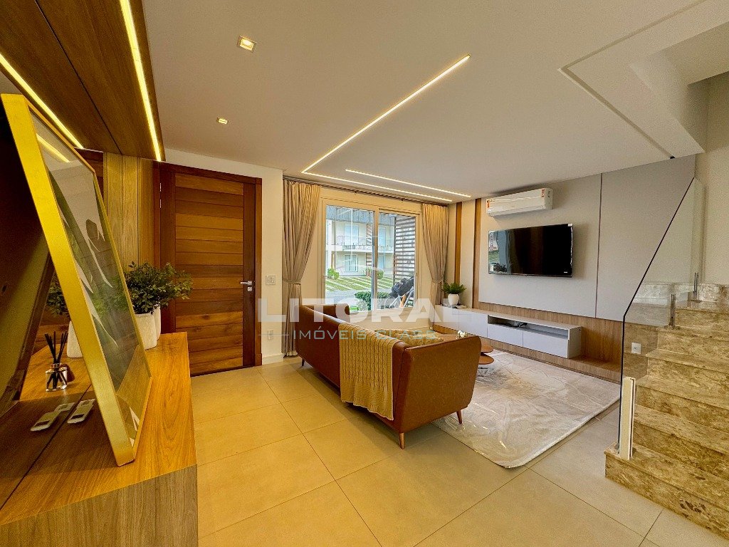 Casa em Condomínio 3 dormitórios no bairro Murano