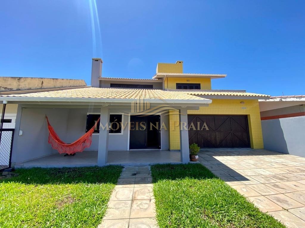 Casa 3 dormitórios no bairro Centro