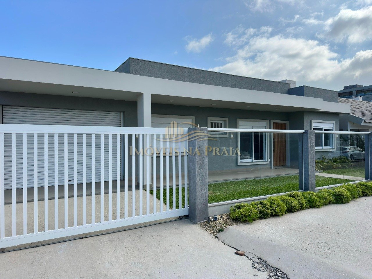 Foto 5 — Casa 4 dormitórios no bairro Atlântida