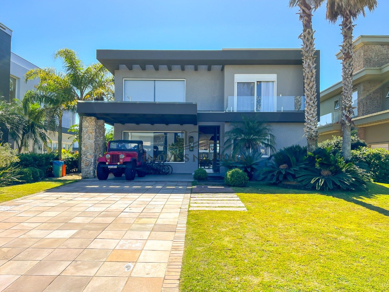 Casa em Condomínio 5 dormitórios no bairro Villaggio Atlântida