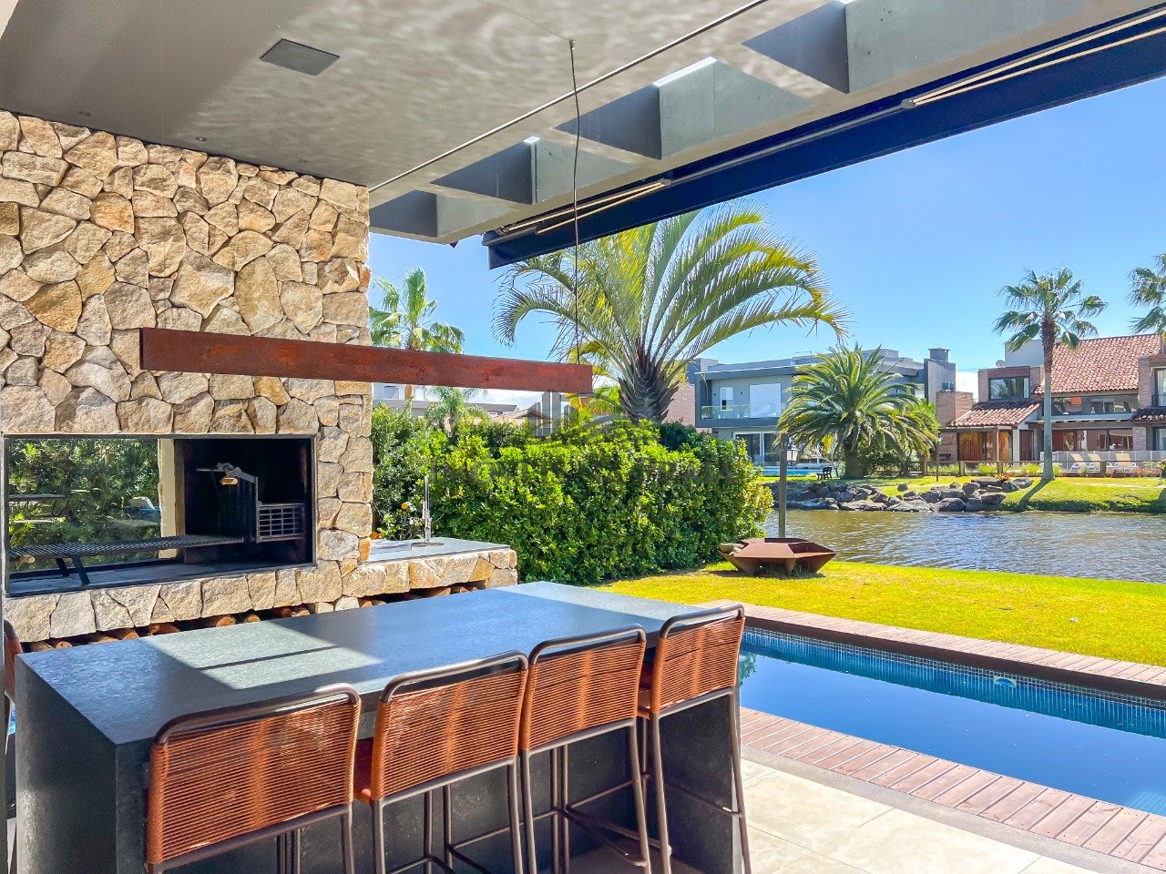 Foto 36 — Casa em Condomínio 5 dormitórios no bairro Villaggio Atlântida