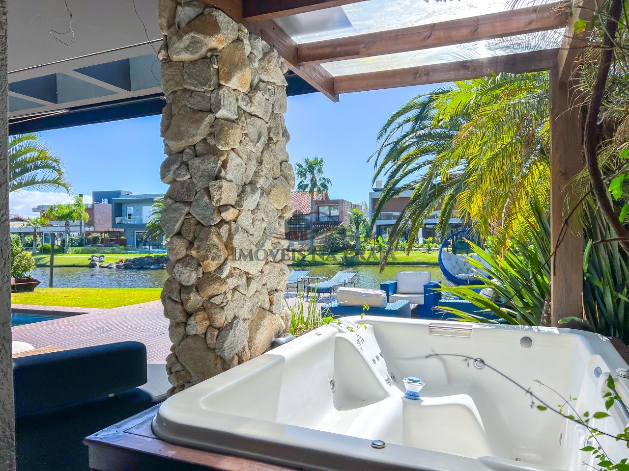 Foto 48 — Casa em Condomínio 5 dormitórios no bairro Villaggio Atlântida