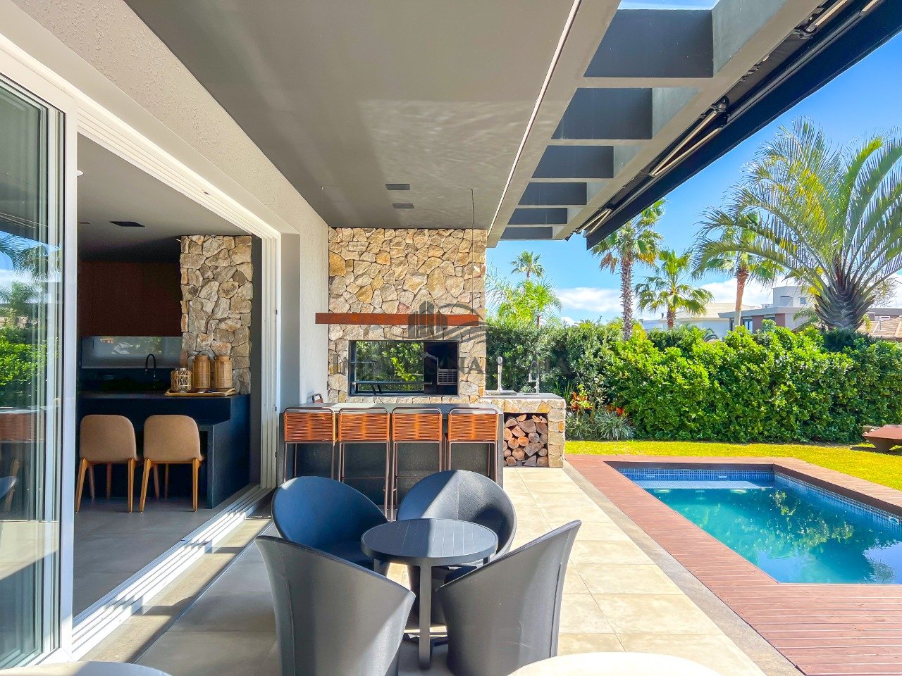 Foto 43 — Casa em Condomínio 5 dormitórios no bairro Villaggio Atlântida