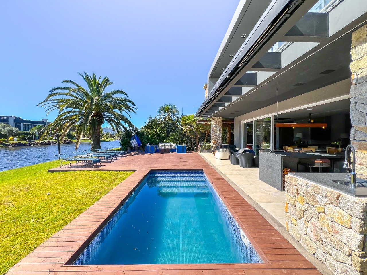 Foto 38 — Casa em Condomínio 5 dormitórios no bairro Villaggio Atlântida