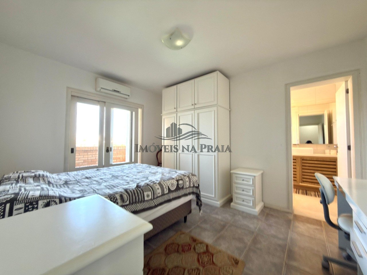 Foto 17 — Casa em Condomínio 4 dormitórios no bairro Atlântida Lagos Park