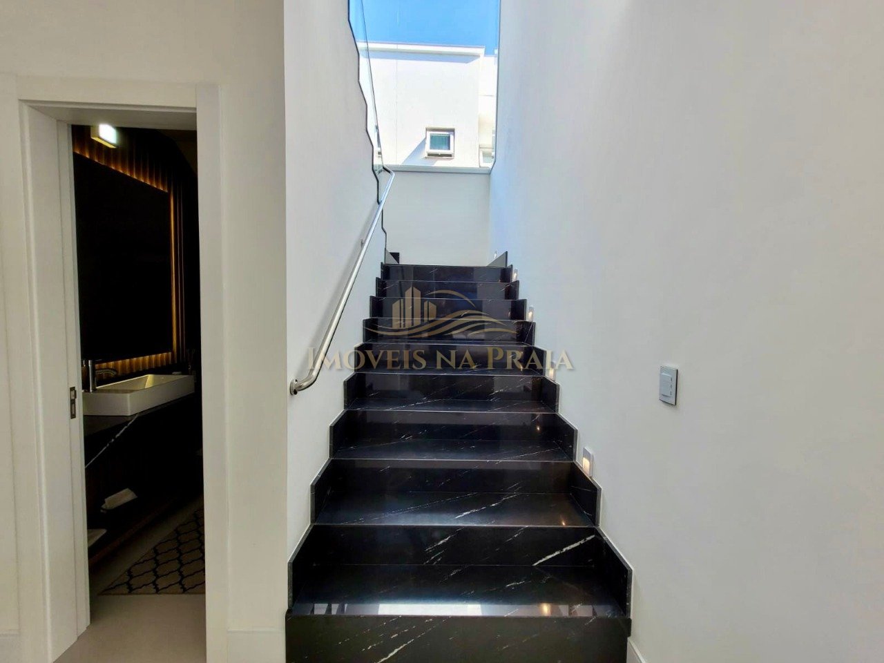 Foto 15 — Casa em Condomínio 5 Dormitório(s) Bairro Enseada