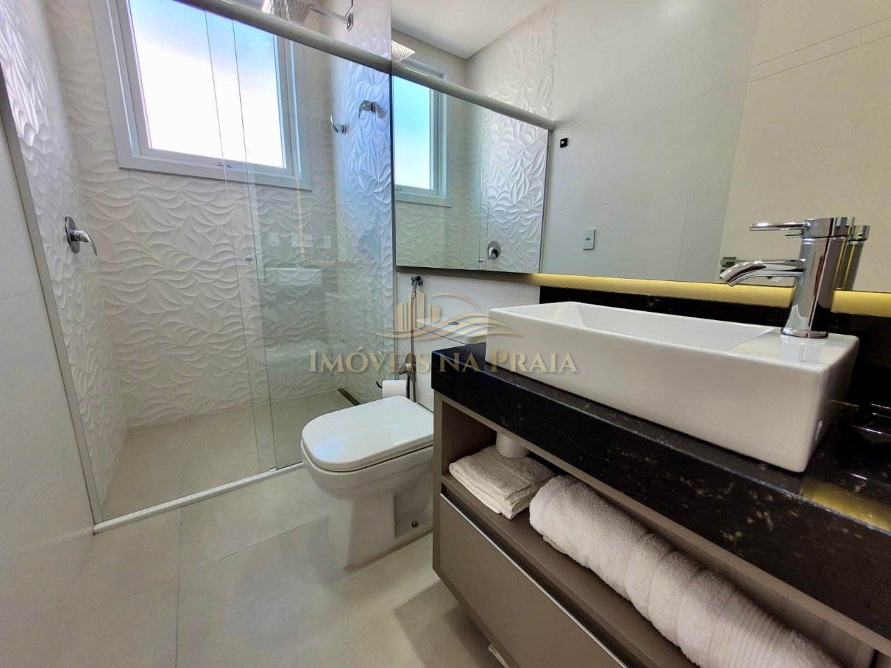 Foto 2 — Casa em Condomínio 5 Dormitório(s) Bairro Enseada