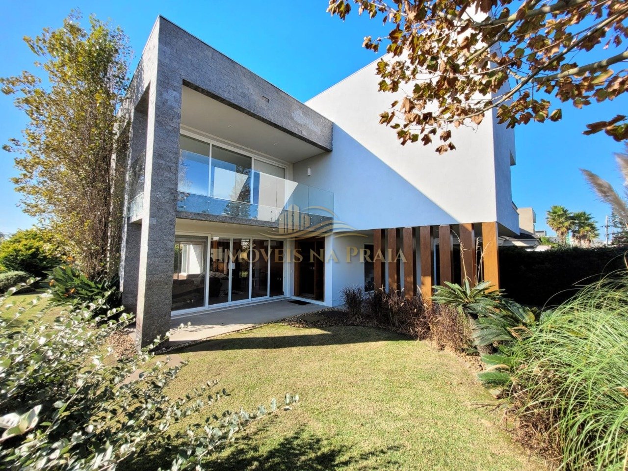 Foto 25 — Casa em Condomínio 5 Dormitório(s) Bairro La Plage