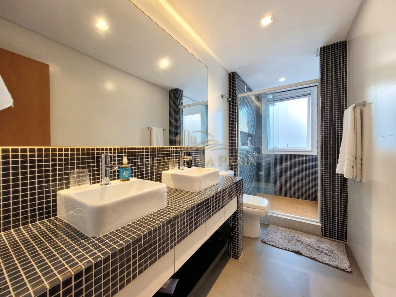 Foto 42 — Casa em Condomínio 5 Dormitório(s) Bairro La Plage