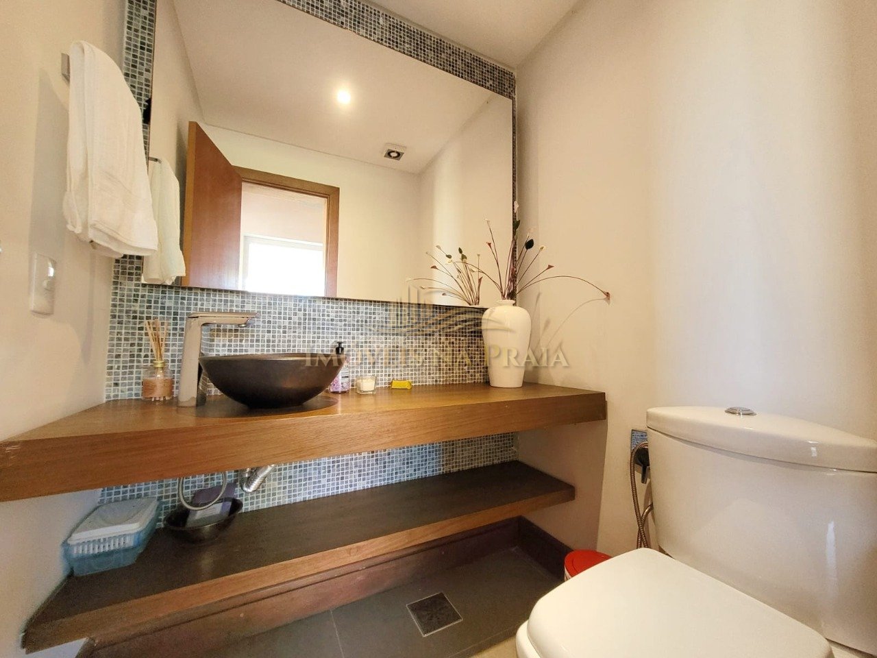 Foto 22 — Casa em Condomínio 5 Dormitório(s) Bairro La Plage