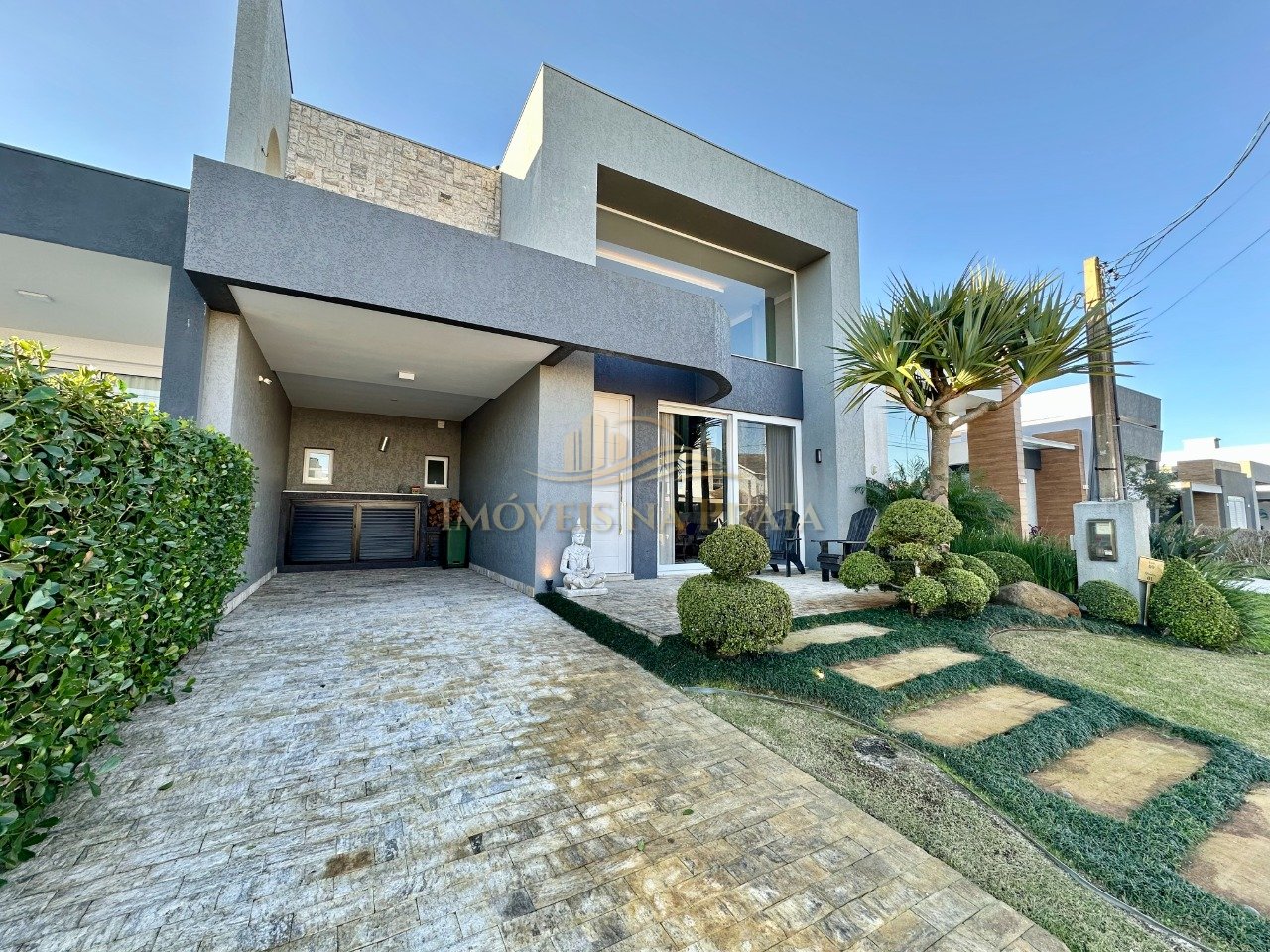 Casa em Condomínio 4 dormitórios no bairro Las Palmas