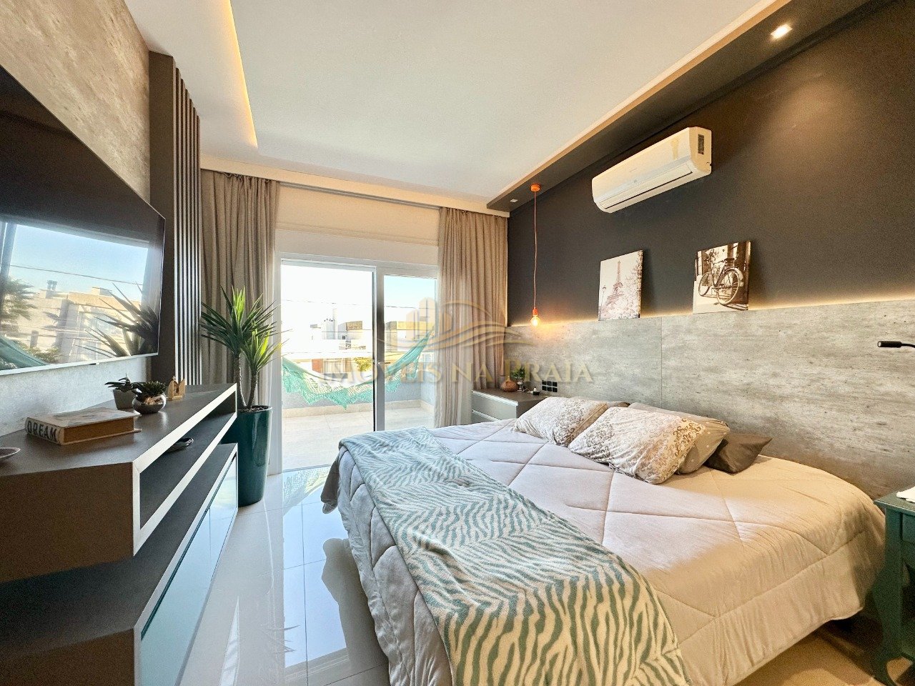 Foto 33 — Casa em Condomínio 4 dormitórios no bairro Las Palmas