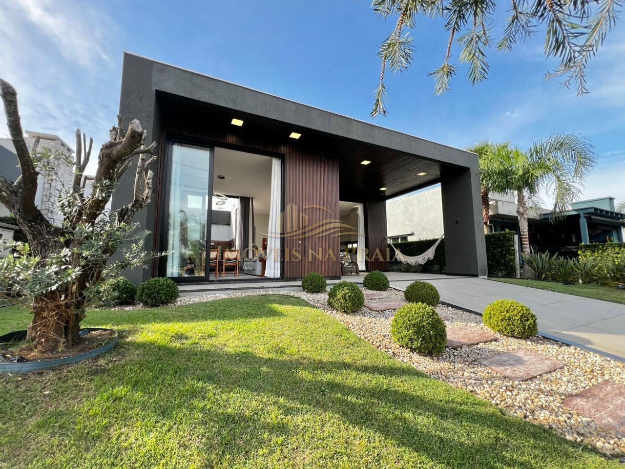 Foto 2 — Casa em Condomínio 4 dormitórios no bairro Quintas do Lago