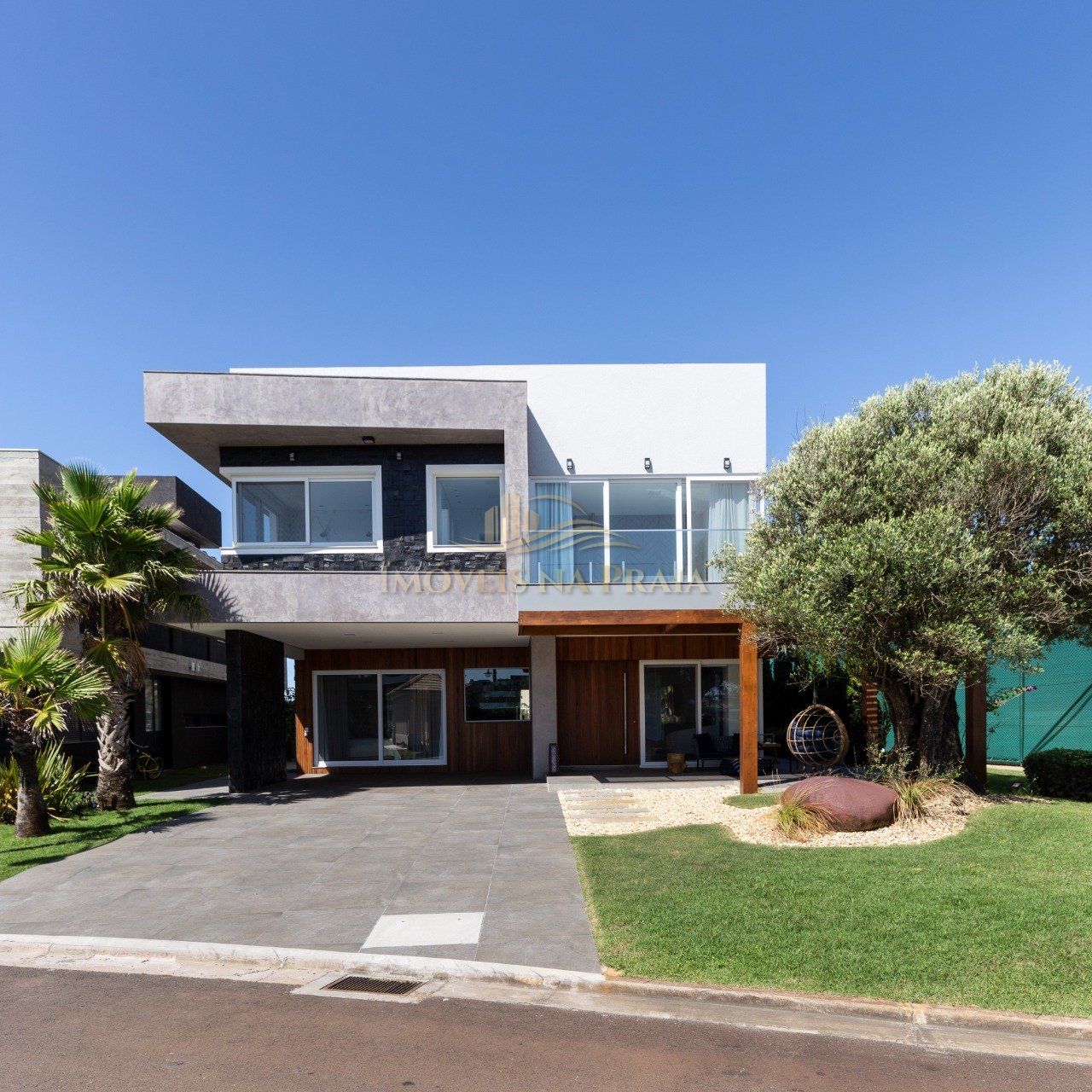 Casa em Condomínio 5 dormitórios no bairro Playa Vista