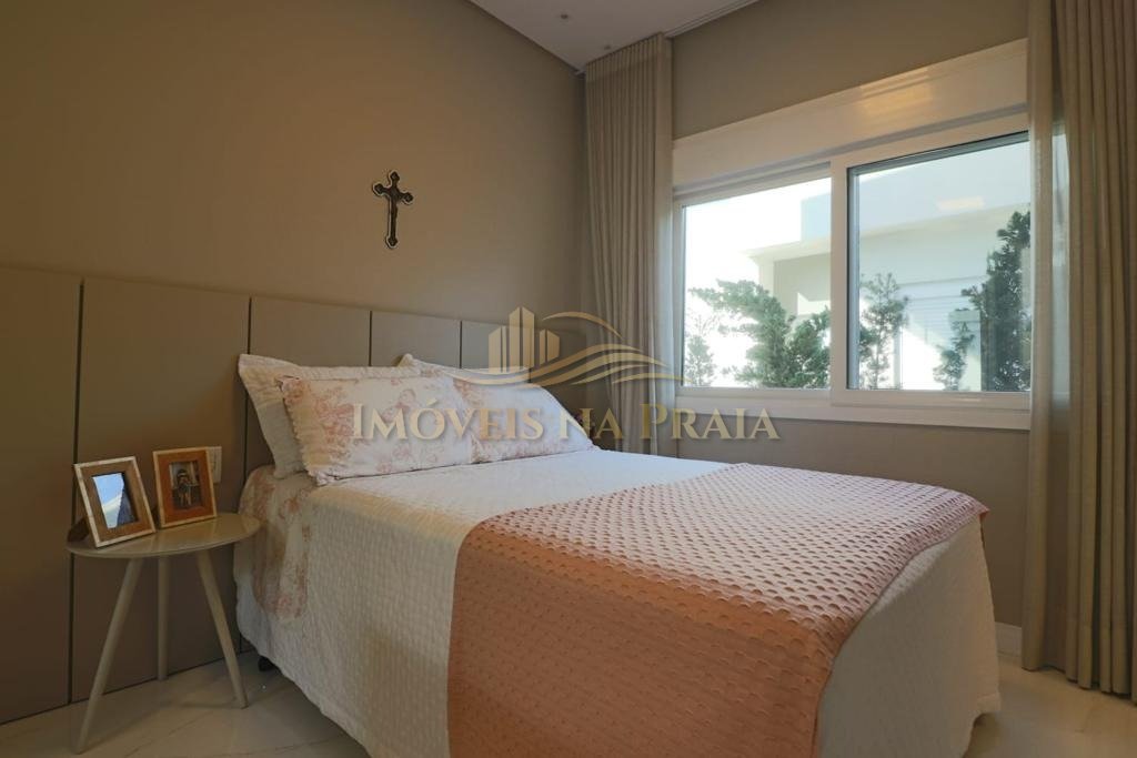 Foto 10 — Casa em Condomínio 4 Dormitório(s) Bairro Malibu B