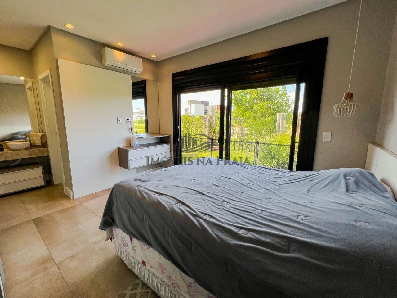 Foto 42 — Casa em Condomínio 4 Dormitório(s) Bairro Riviera