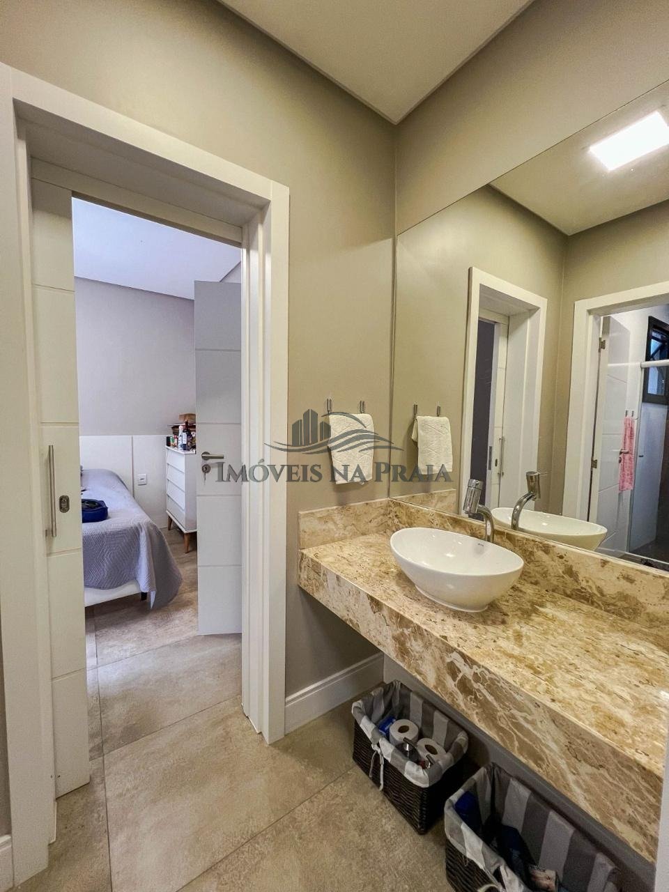 Foto 38 — Casa em Condomínio 4 Dormitório(s) Bairro Riviera