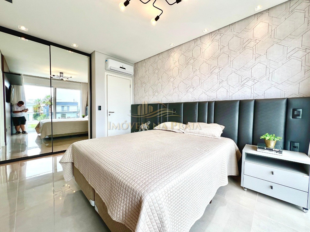 Foto 31 — Casa em Condomínio 4 Dormitório(s) Bairro Enseada