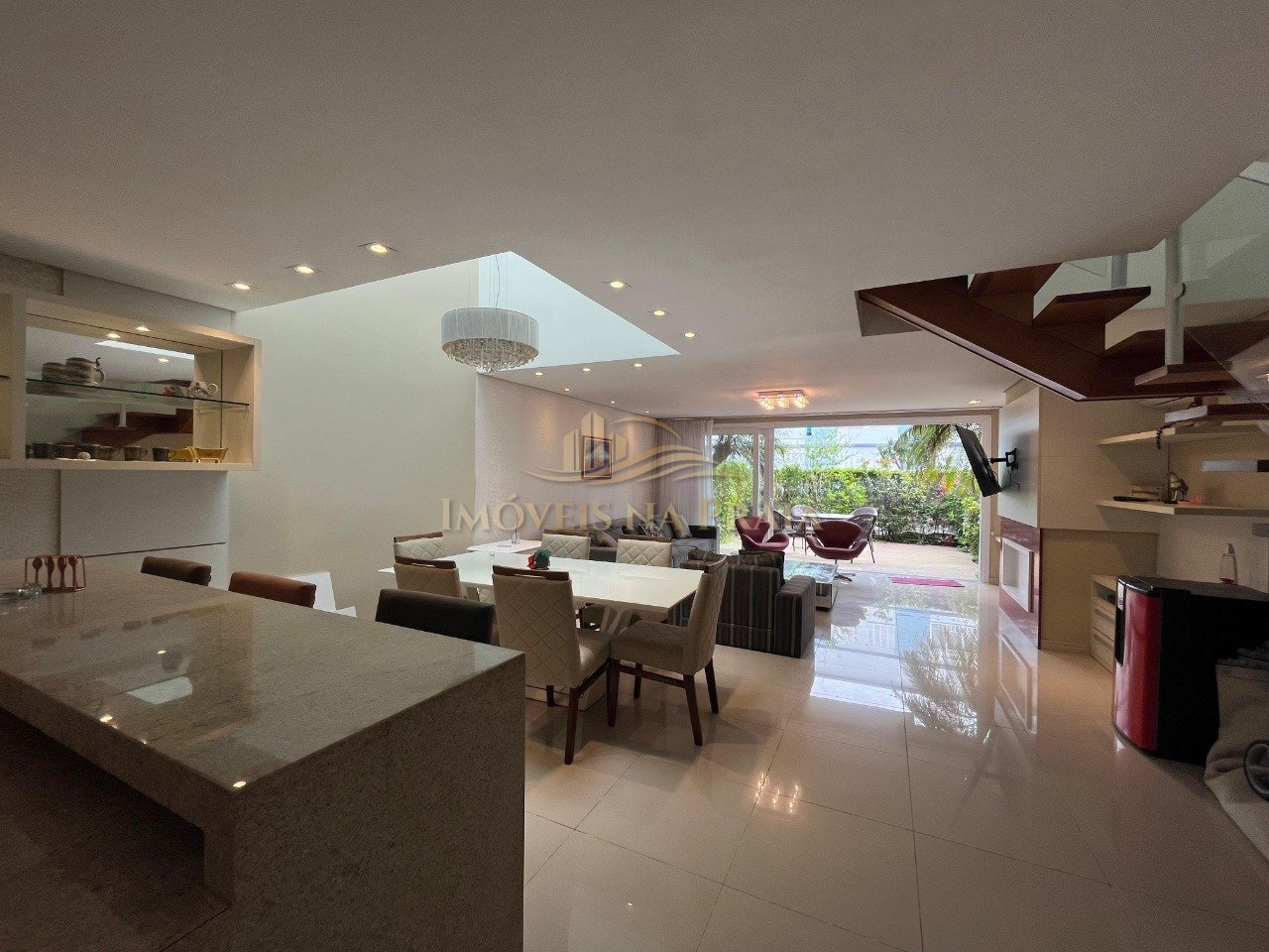 Casa em Condomínio 3 dormitórios no bairro Solanas