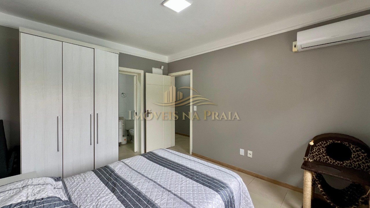 Foto 8 — Casa 4 dormitórios no bairro Centro