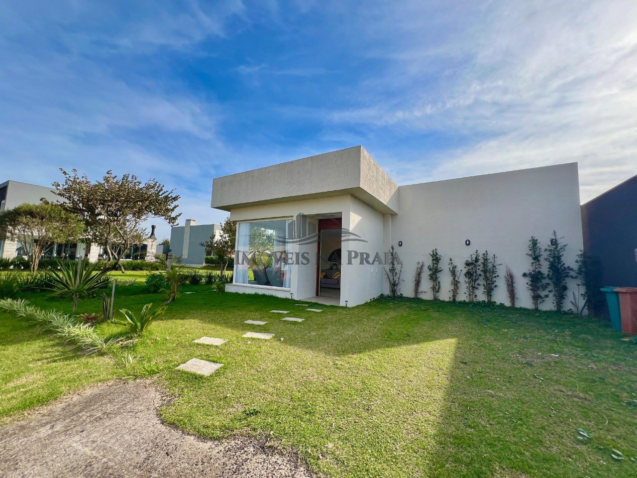 Casa em Condomínio 3 Dormitório(s) Bairro Riviera