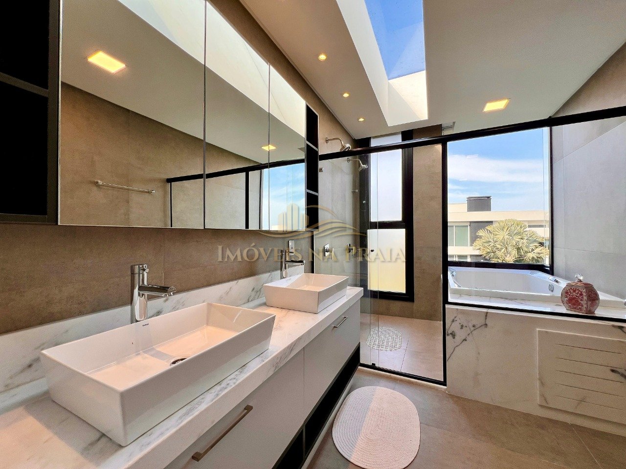 Foto 32 — Casa em Condomínio 5 Dormitório(s) Bairro Enseada