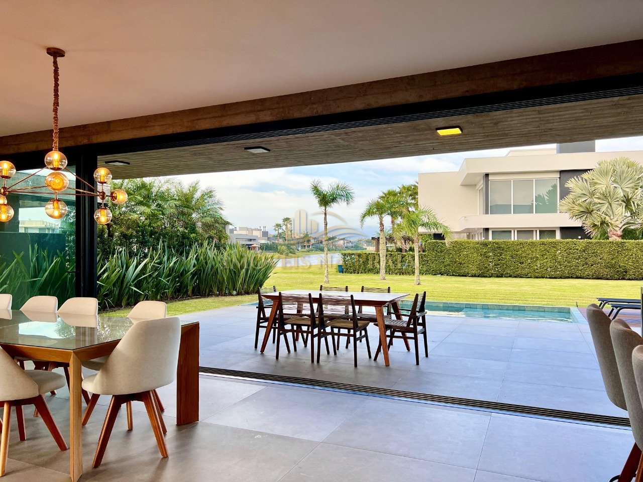 Foto 8 — Casa em Condomínio 5 Dormitório(s) Bairro Enseada