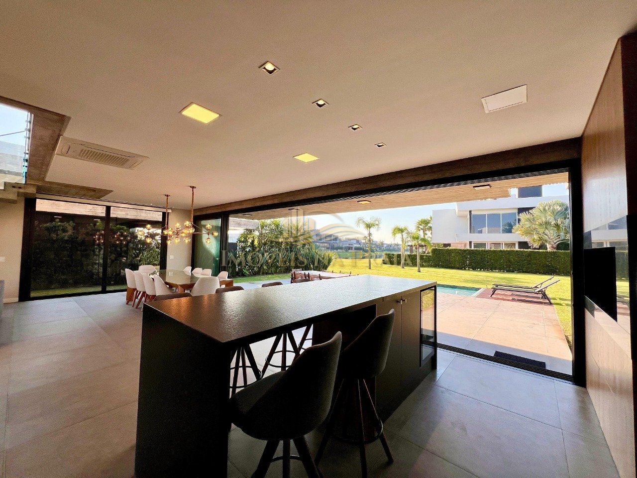 Foto 14 — Casa em Condomínio 5 Dormitório(s) Bairro Enseada