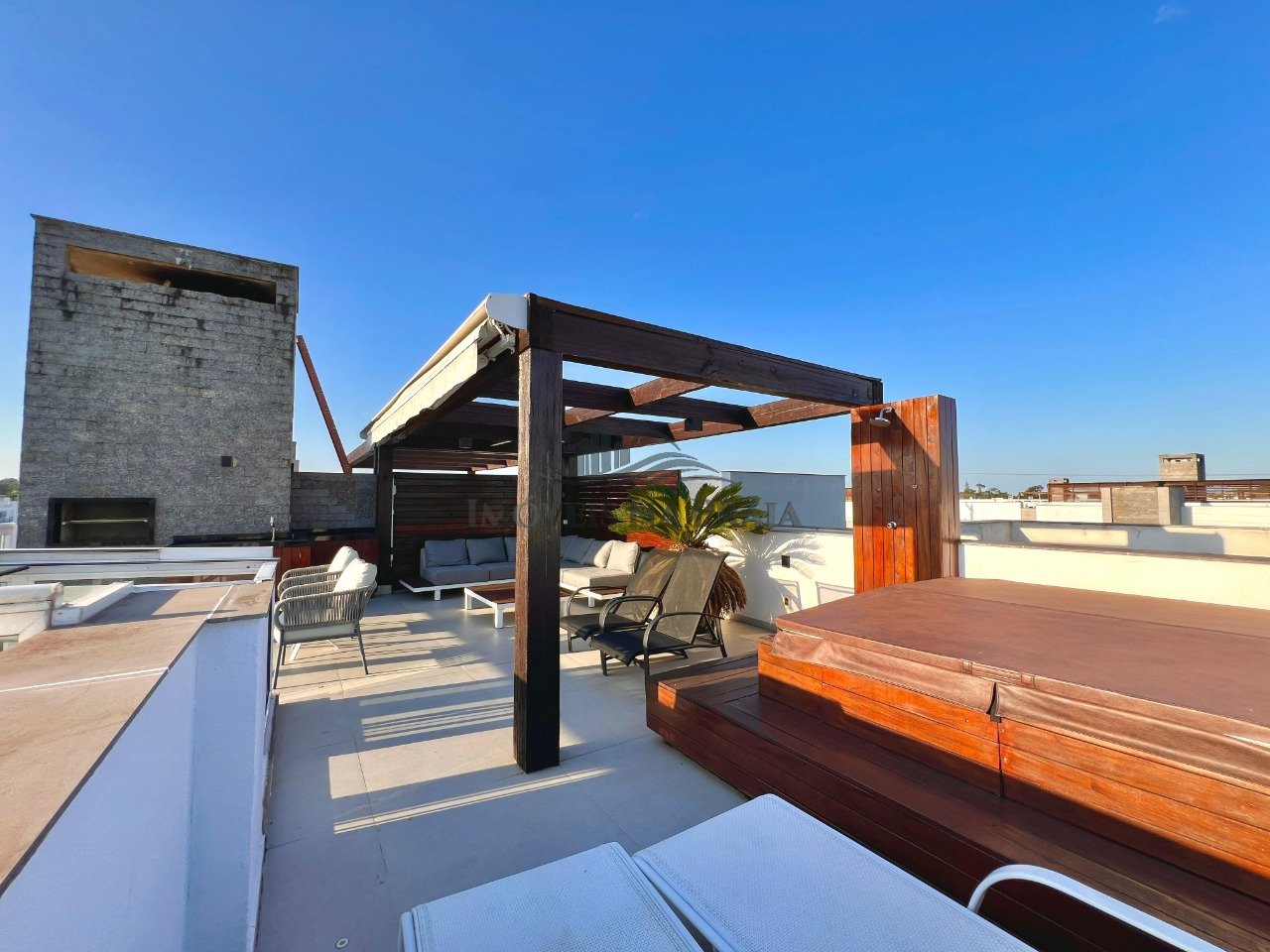 Foto 2 — Casa em Condomínio 4 dormitórios no bairro Rossi Atlântida