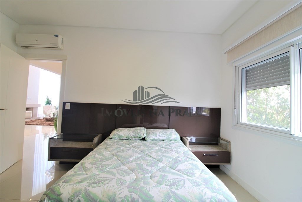 Foto 10 — Casa em Condomínio 4 Dormitório(s) Bairro Riviera