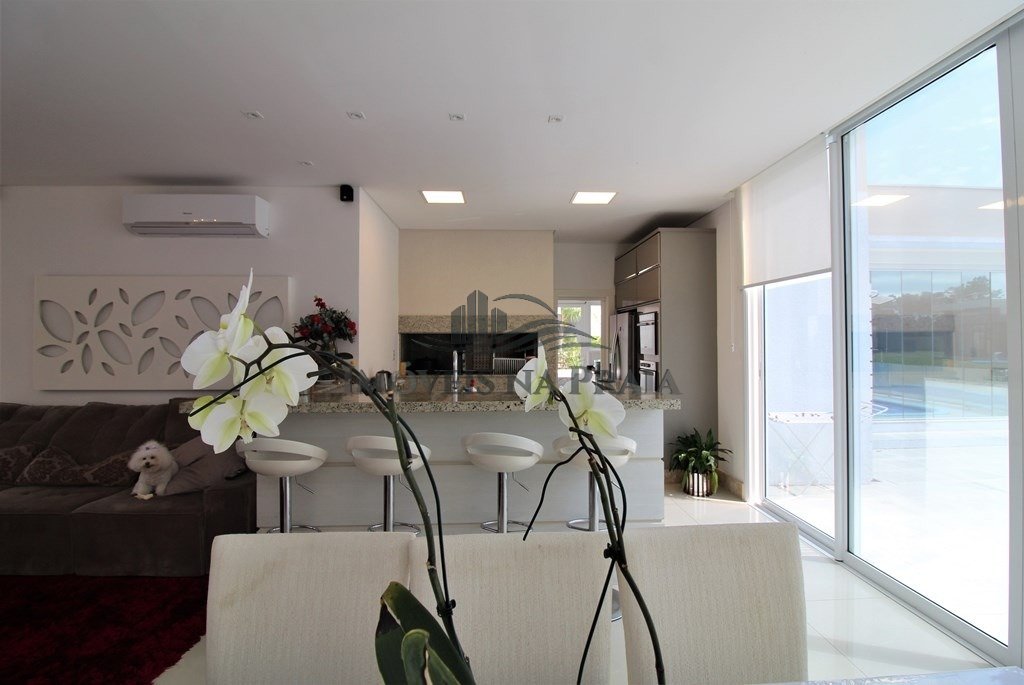 Foto 14 — Casa em Condomínio 4 Dormitório(s) Bairro Riviera