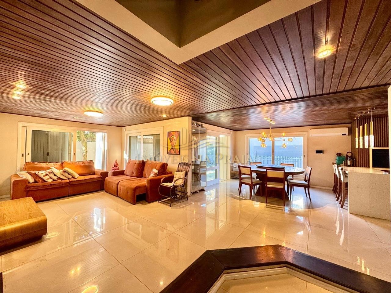 Foto 9 — Casa 4 dormitórios no bairro Atlantida