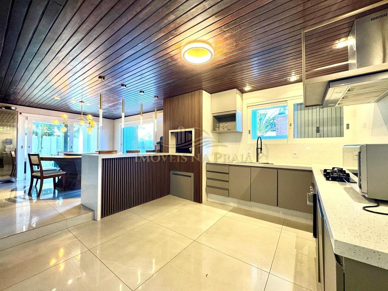 Foto 13 — Casa 4 dormitórios no bairro Atlantida