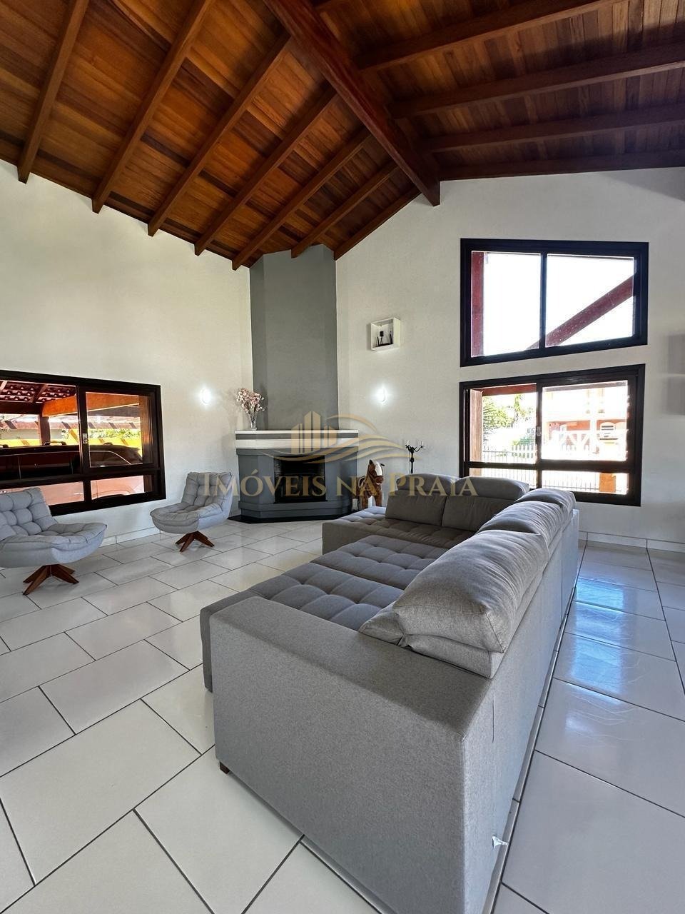 Foto 11 — Casa 5 dormitórios no bairro Arpoador