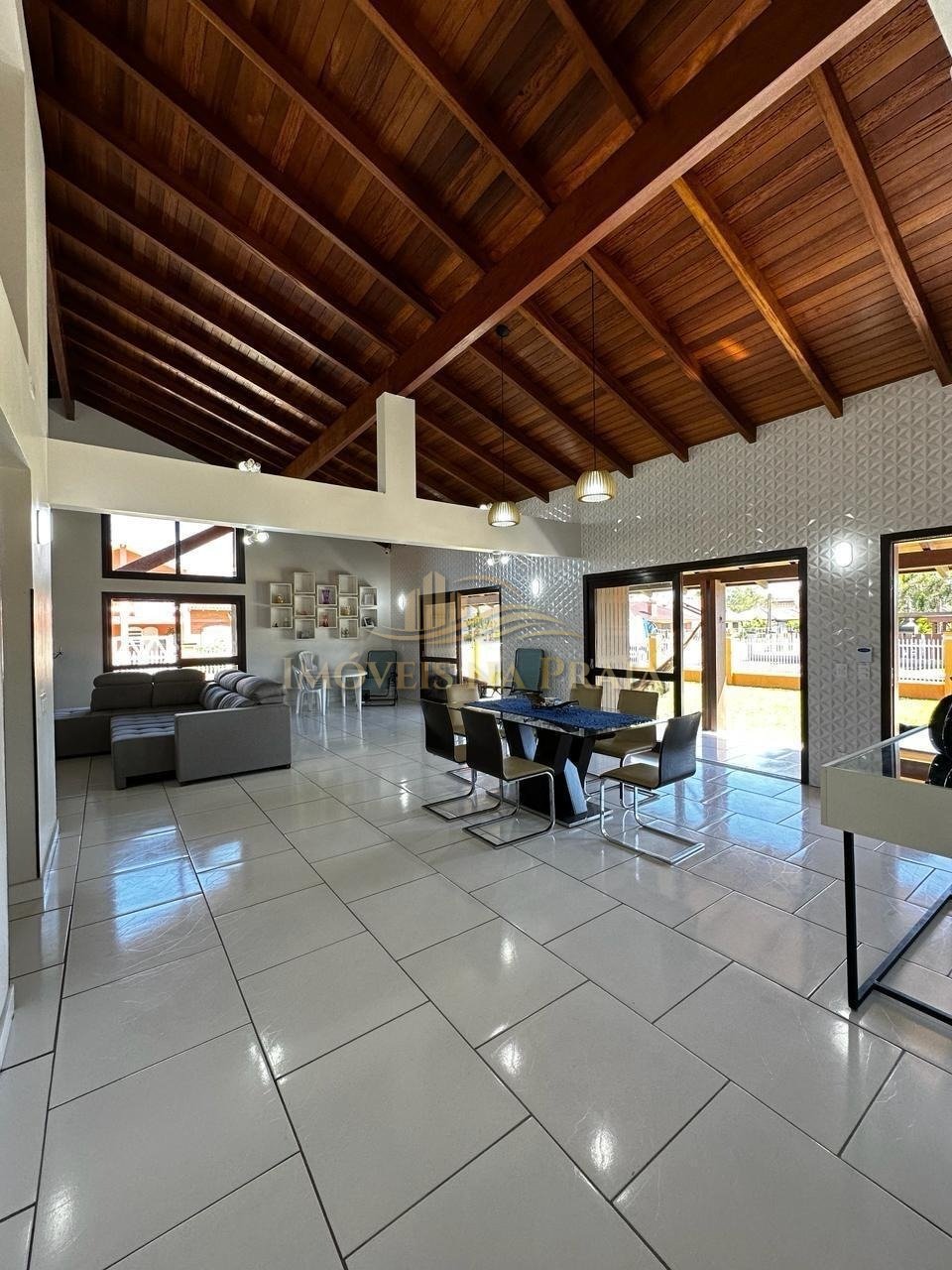 Foto 6 — Casa 5 dormitórios no bairro Arpoador