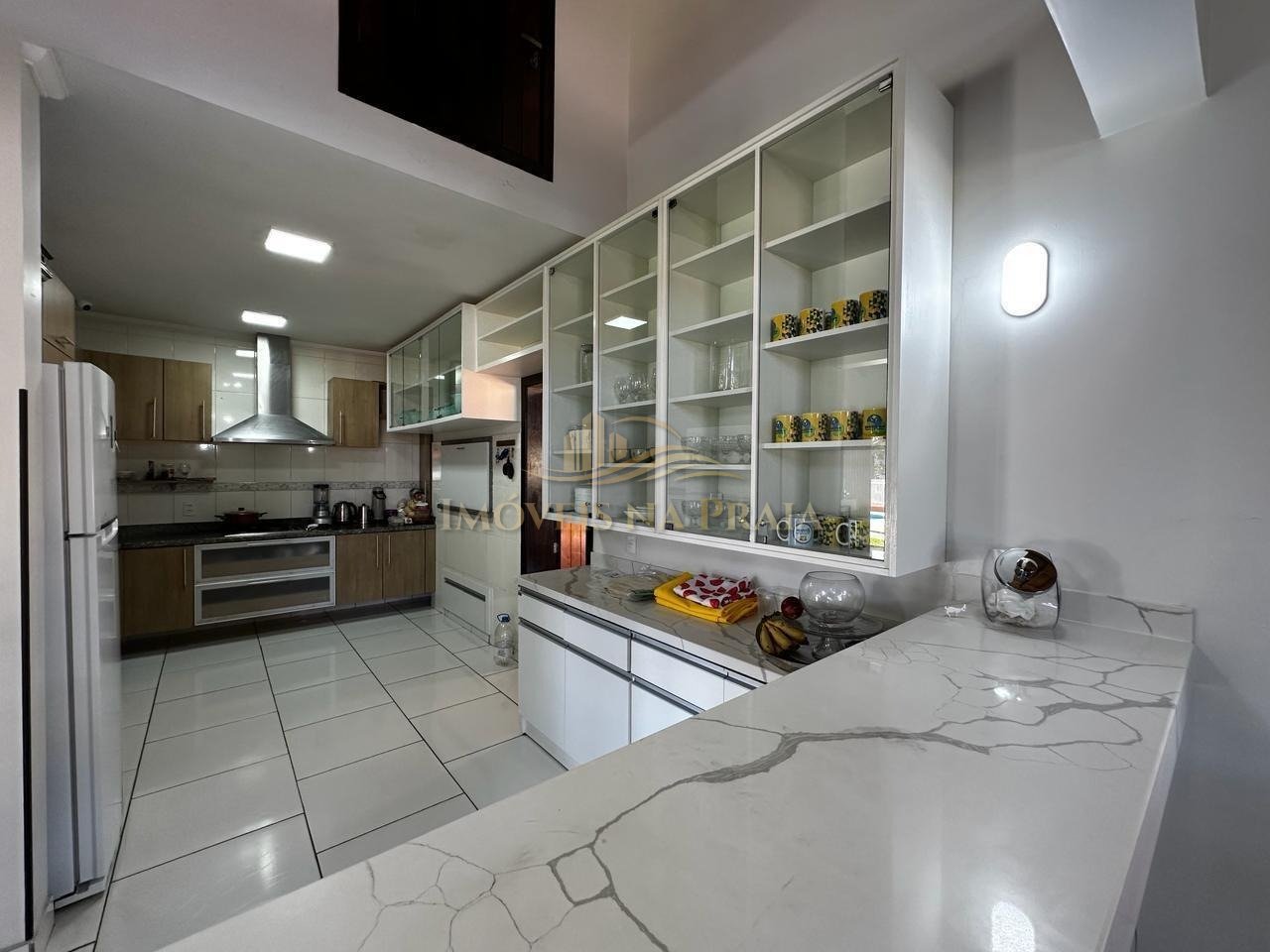 Foto 4 — Casa 5 dormitórios no bairro Arpoador