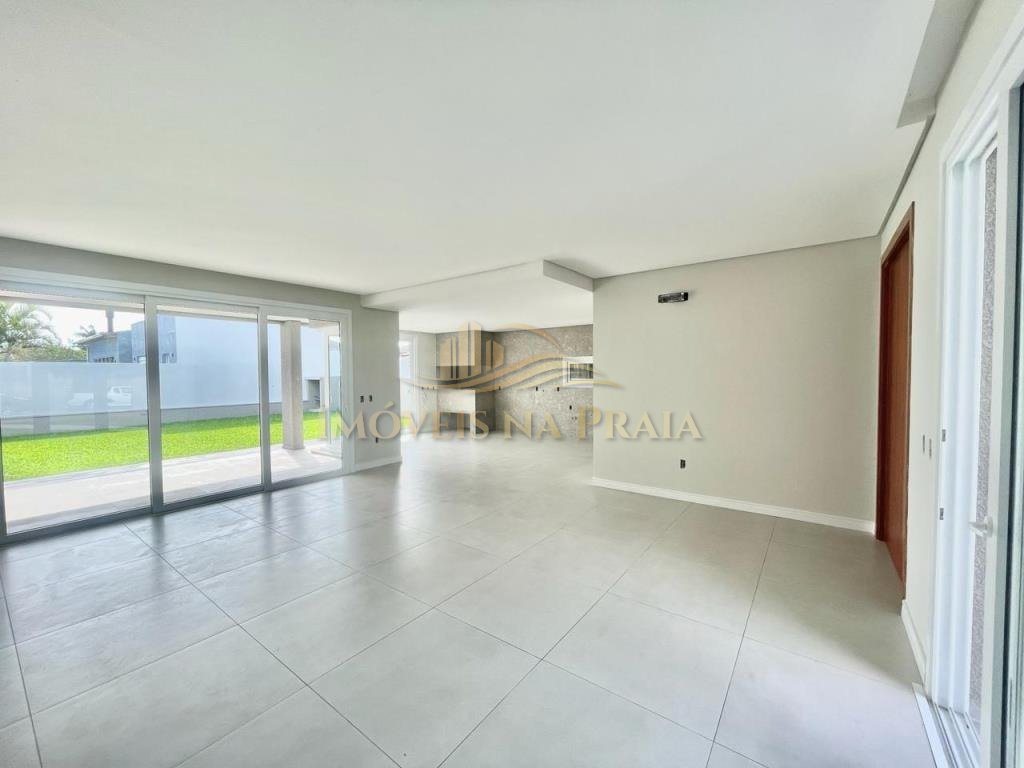 Foto 2 — Casa 4 Dormitório(s) Bairro Atlântida