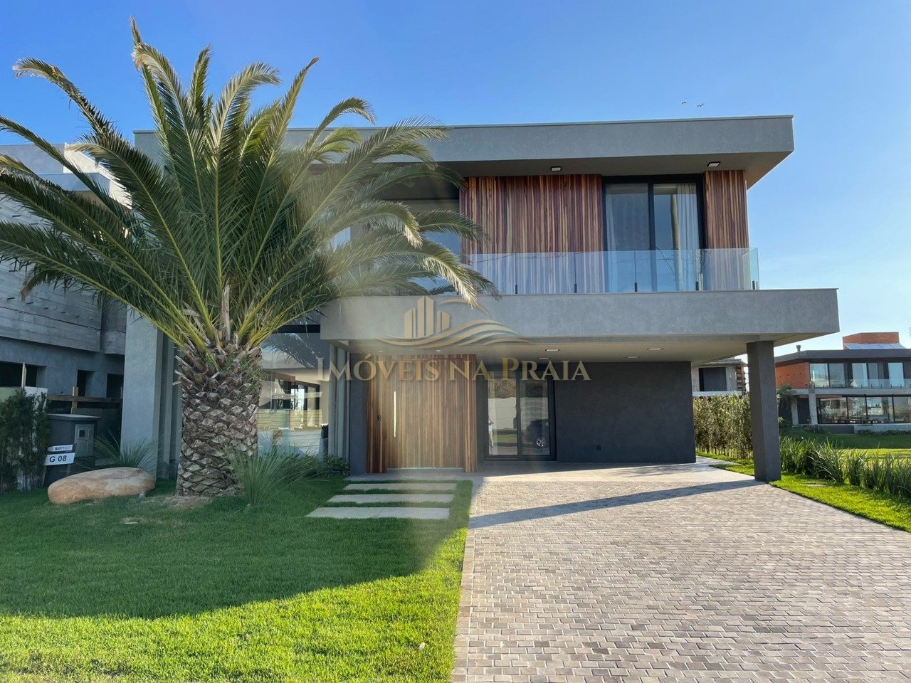 Casa em Condomínio 6 Dormitório(s) Bairro Sense Xa