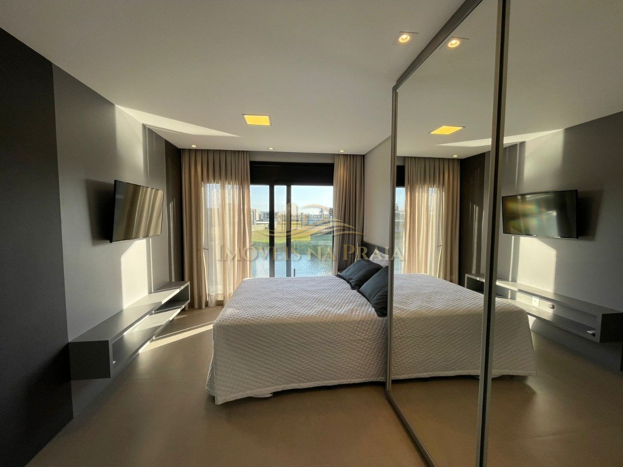 Foto 36 — Casa em Condomínio 6 Dormitório(s) Bairro Sense Xa