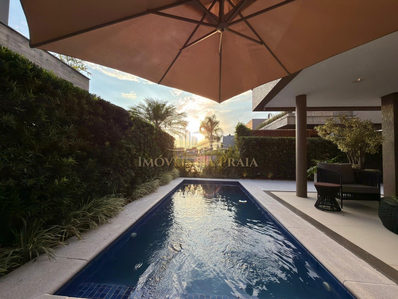 Foto 20 — Casa em Condomínio 4 dormitórios no bairro Malibu Beach Residence