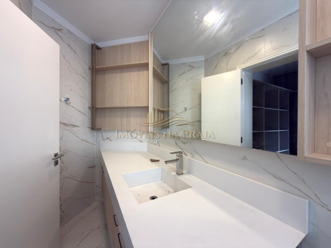 Foto 10 — Casa em Condomínio 4 Dormitório(s) Bairro Atlântid