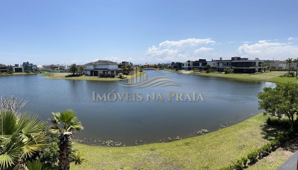 Foto 34 — Casa em Condomínio 6 Dormitório(s) Bairro Celebrat