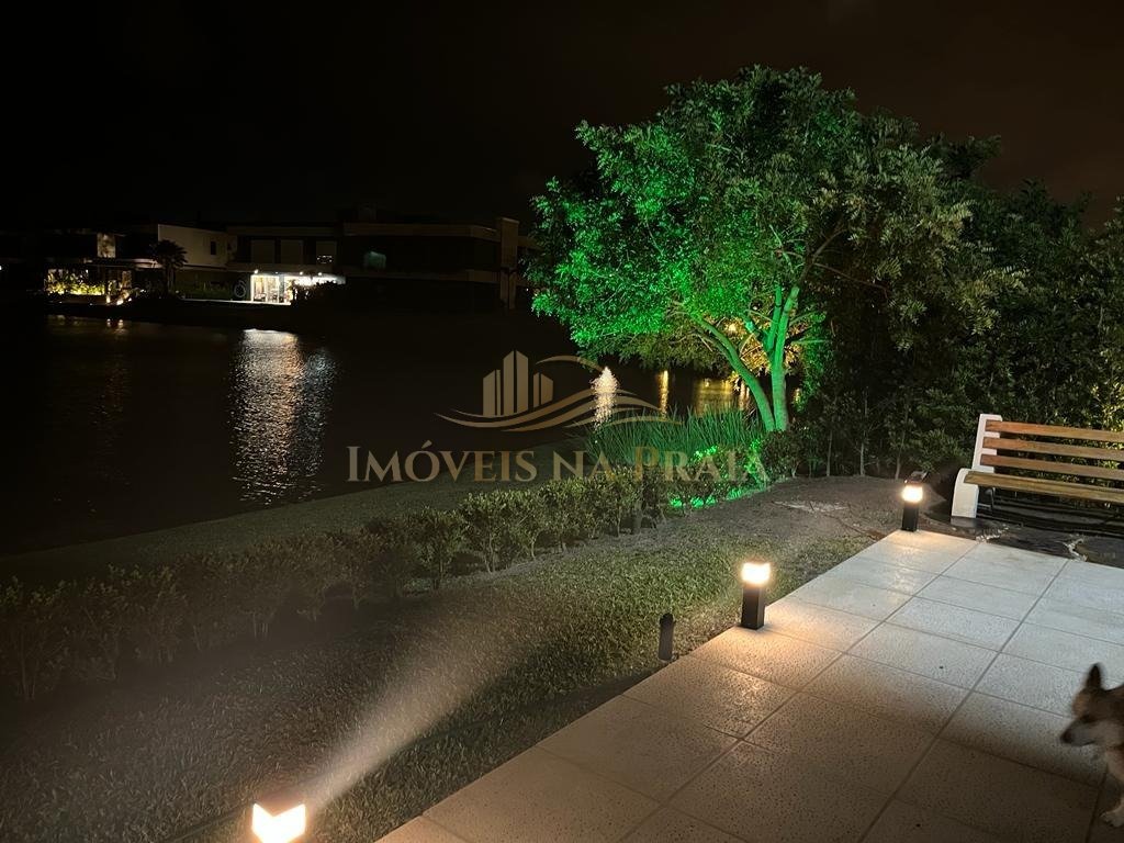 Foto 24 — Casa em Condomínio 6 Dormitório(s) Bairro Celebrat