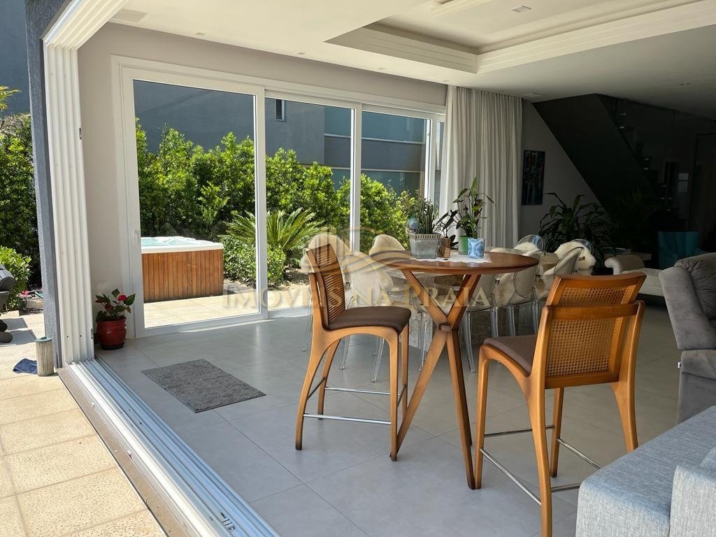 Foto 23 — Casa em Condomínio 6 Dormitório(s) Bairro Celebrat