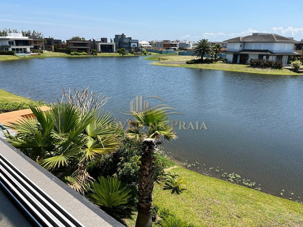 Foto 33 — Casa em Condomínio 6 Dormitório(s) Bairro Celebrat