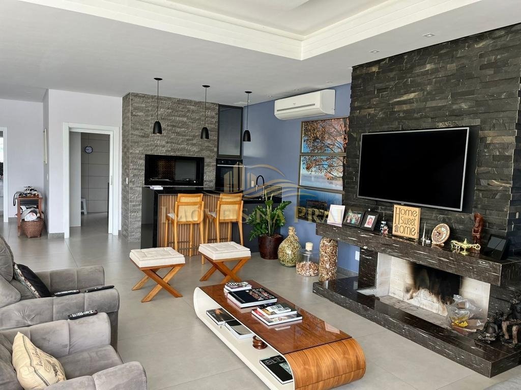 Foto 10 — Casa em Condomínio 6 Dormitório(s) Bairro Celebrat