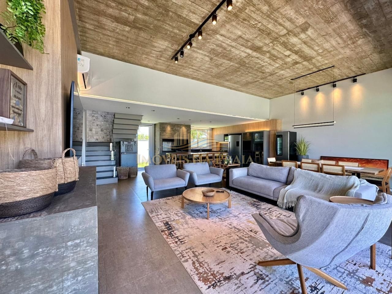 Foto 4 — Casa 4 dormitórios no bairro Remanso