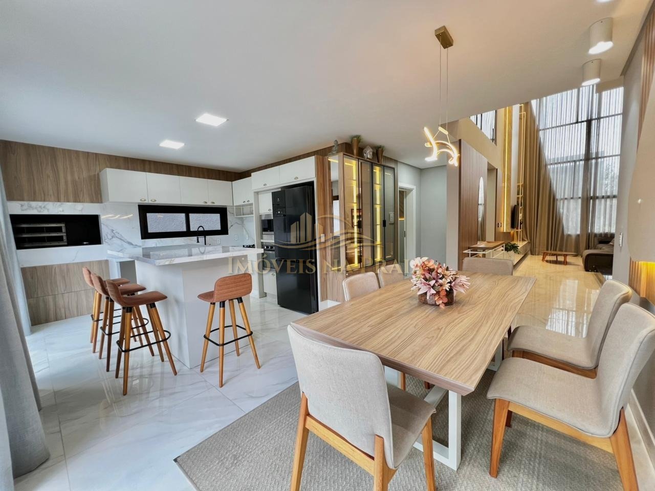 Foto 31 — Casa em Condomínio 4 Dormitório(s) Bairro Sunset