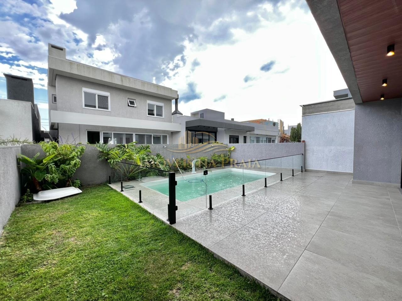 Foto 25 — Casa em Condomínio 4 Dormitório(s) Bairro Sunset