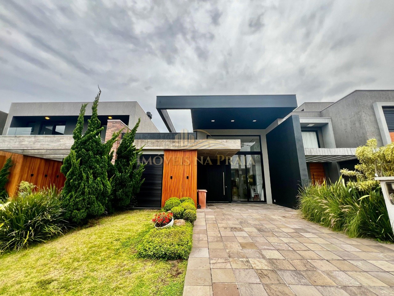 Casa em Condomínio 4 dormitórios no bairro Blue Xangri-Lá